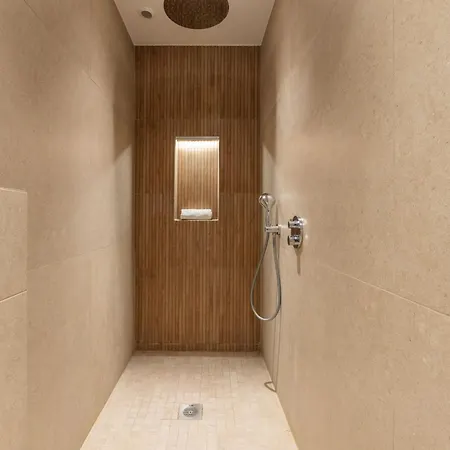Modern 2 Chambres-terrasse-pointe Croistte-palm A2b267 Appartement