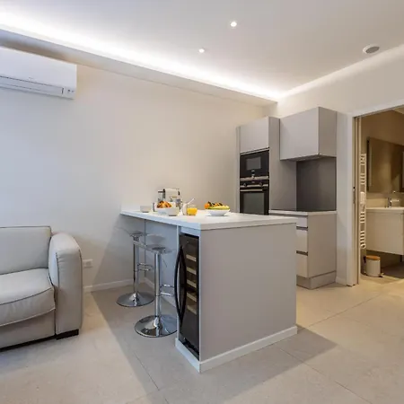 Appartement Modern 2 Chambres-terrasse-pointe Croistte-palm A2b267 *