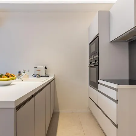 Modern 2 Chambres-terrasse-pointe Croistte-palm A2b267 *